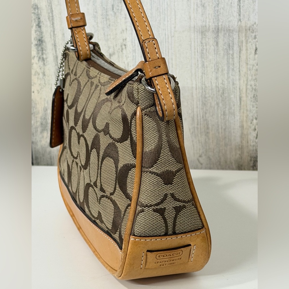 Coach Vintage Demi Signature Tan Canvas Shoulder‎ Bag - Picture 2 of 6